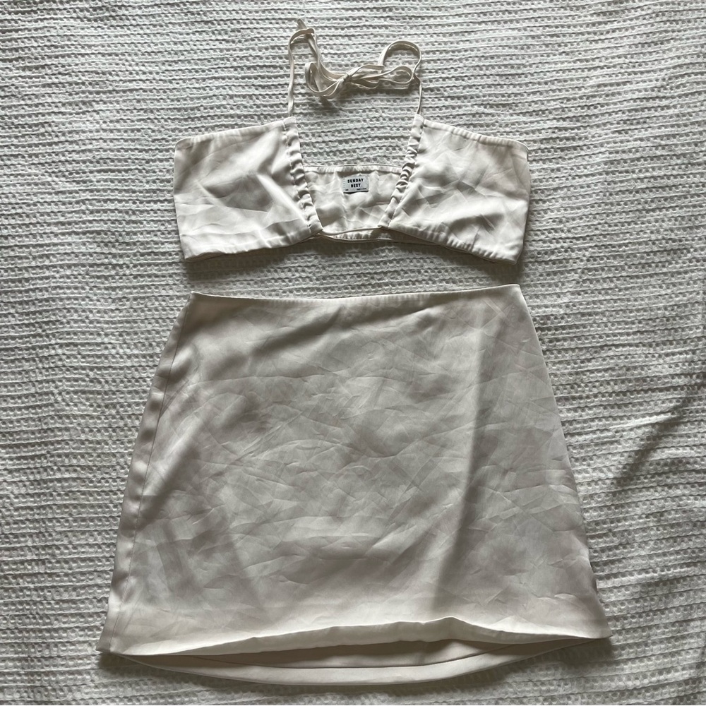 Sunday Best Cream/White Silk Set